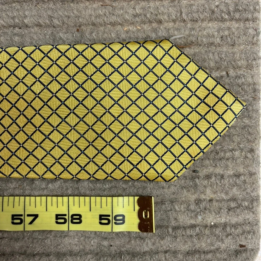 Izod necktie crafted